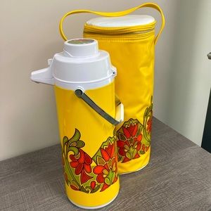 Peacock Insulated Bottle with bag , Vintage 1970s portable beverage disp…